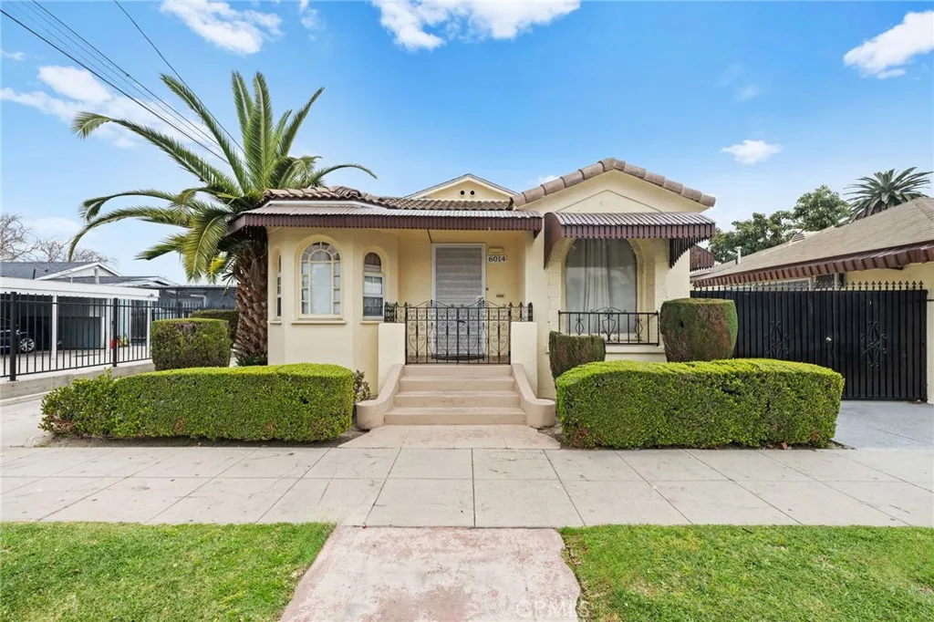 1257 W 60th Place, Los Angeles, California 90044 home-pic-34