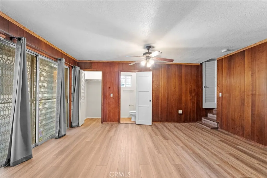 1257 W 60th Place, Los Angeles, California 90044 home-pic-26