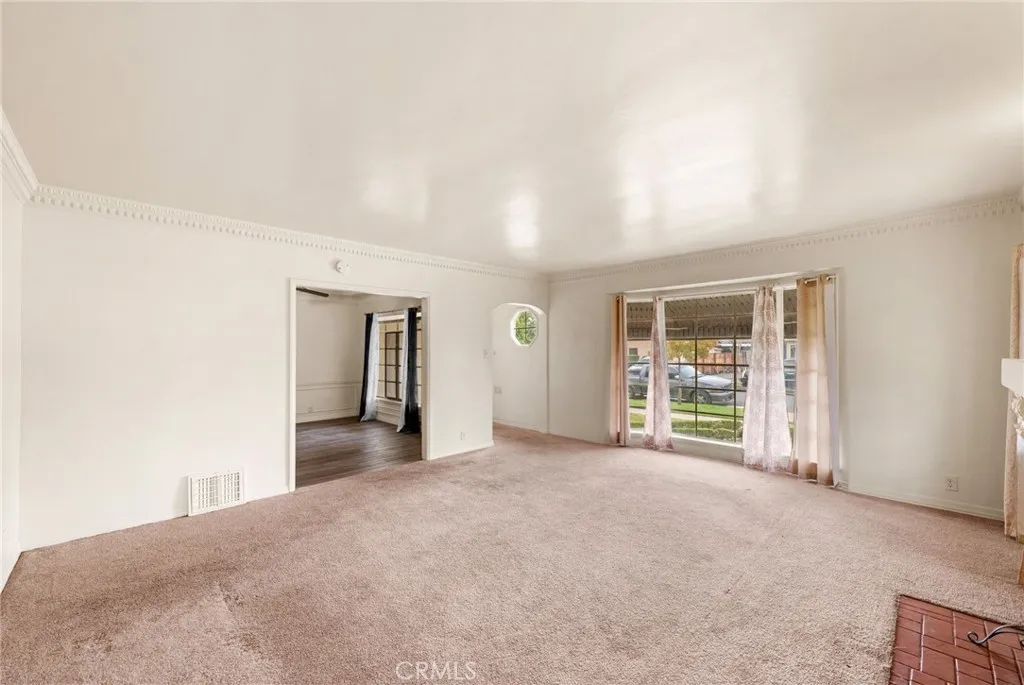 1257 W 60th Place, Los Angeles, California 90044 home-pic-6