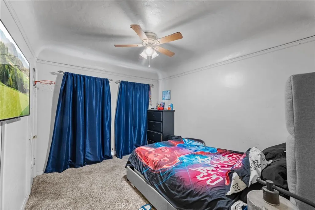 1257 W 60th Place, Los Angeles, California 90044 home-pic-44