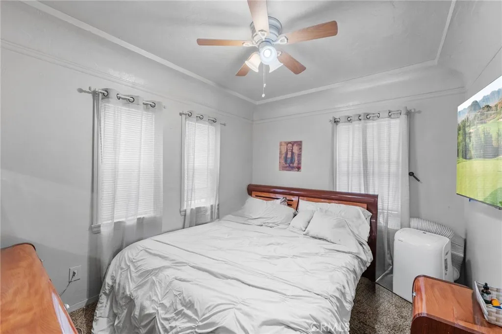 1257 W 60th Place, Los Angeles, California 90044 home-pic-45