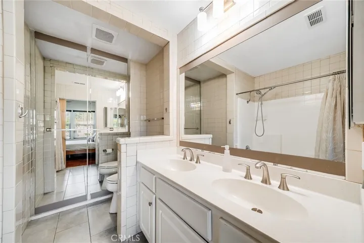 16 Abrigo, Rancho Santa Margarita, California 92688
