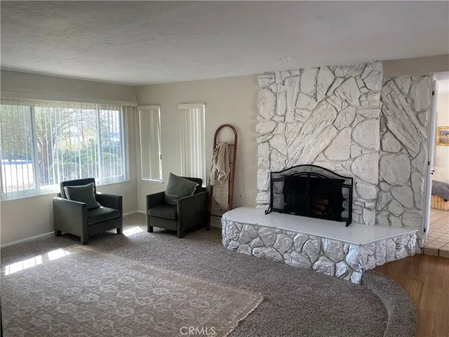 19236 Hupa Road, Apple Valley, California 92307