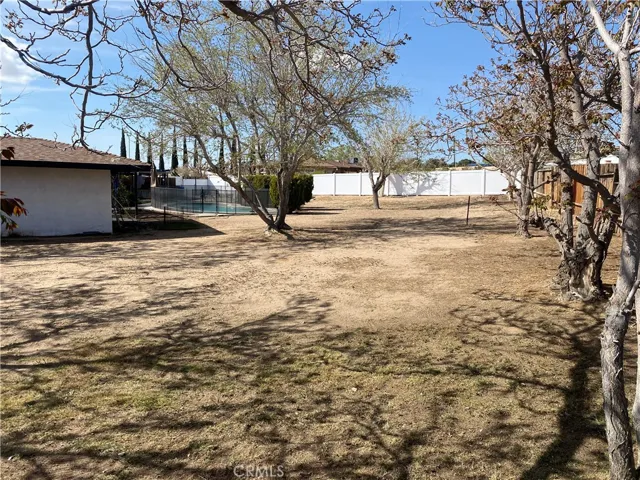 19236 Hupa Road, Apple Valley, California 92307