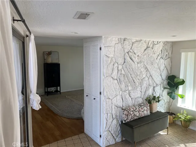 19236 Hupa Road, Apple Valley, California 92307