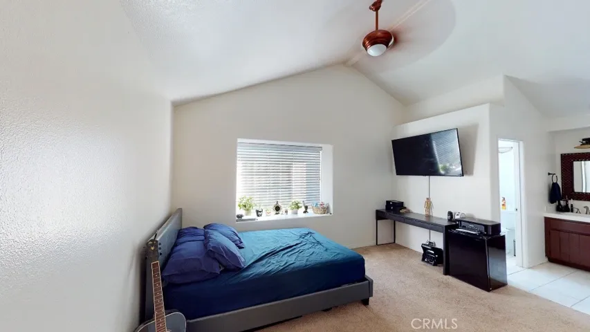 11534 Edinger Avenue, Fountain Valley, California 92708