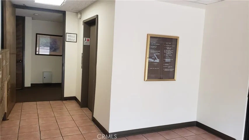 9010 Corbin Avenue 14, Northridge, California 91324