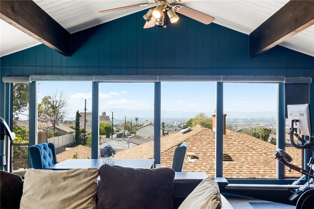 942 University Avenue, Burbank, California 91504 home-pic-23