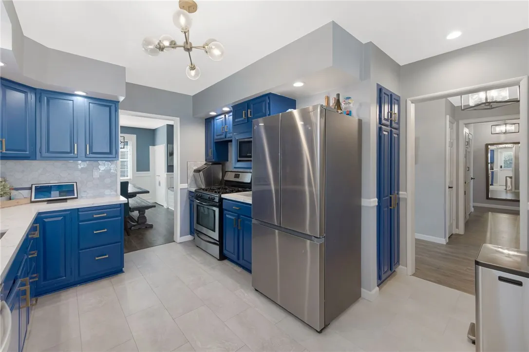 942 University Avenue, Burbank, California 91504 home-pic-11