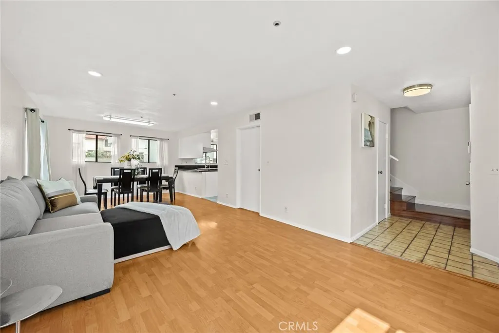 309 N 4th Street D, Alhambra, California 91801 home-pic-8