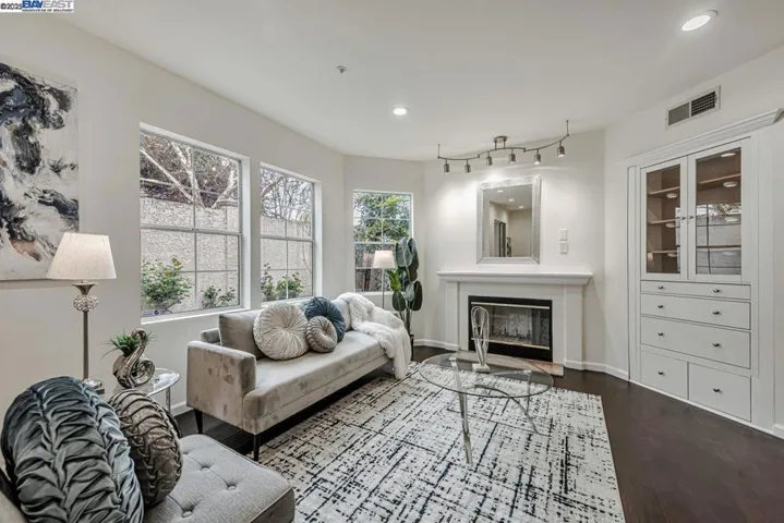 34861 Rumford Ter, Union City, California 94587