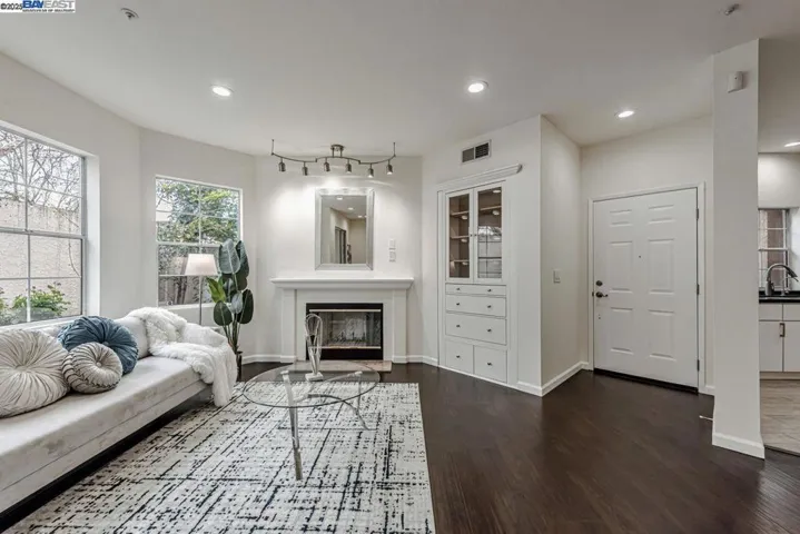 34861 Rumford Ter, Union City, California 94587