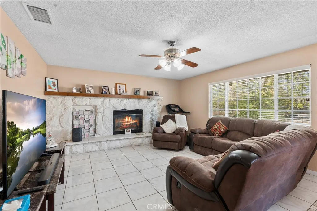 20814 Sholic Road, Apple Valley, California 92308 home-pic-7