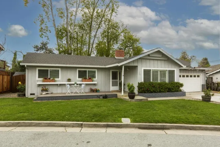 210 Harkleroad Avenue, Santa Cruz, California 95062