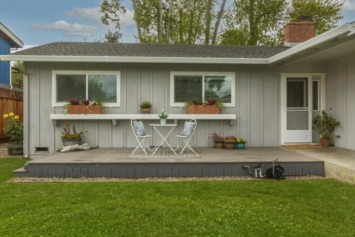 210 Harkleroad Avenue, Santa Cruz, California 95062