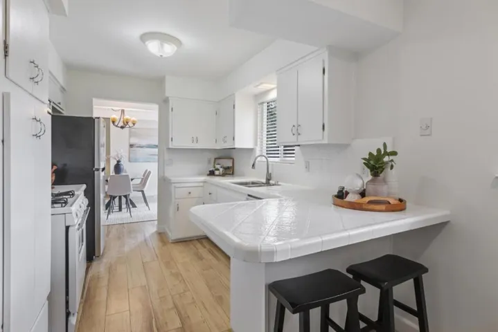 210 Harkleroad Avenue, Santa Cruz, California 95062