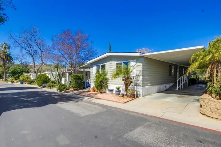 14215 Pecan Park Ln Spc 28, El Cajon, California 92021