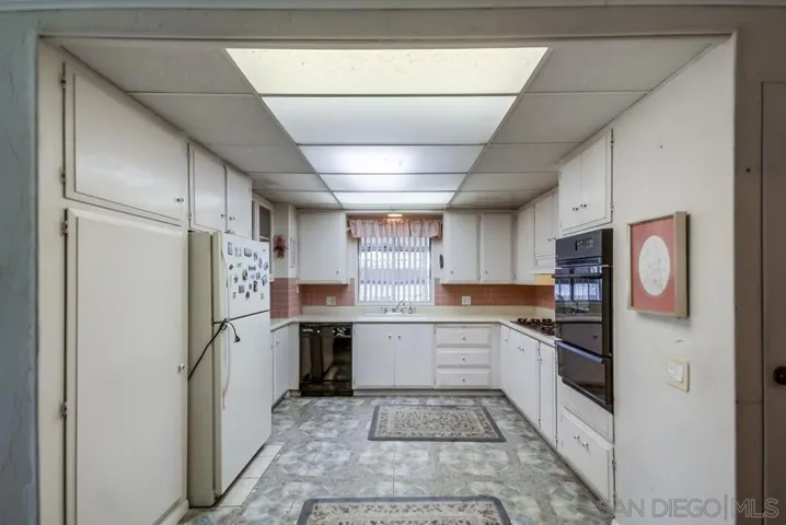 14215 Pecan Park Ln Spc 28, El Cajon, California 92021