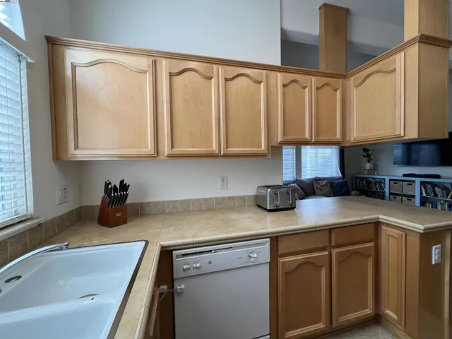 1220 Tasman Dr., Sunnyvale, California 94089