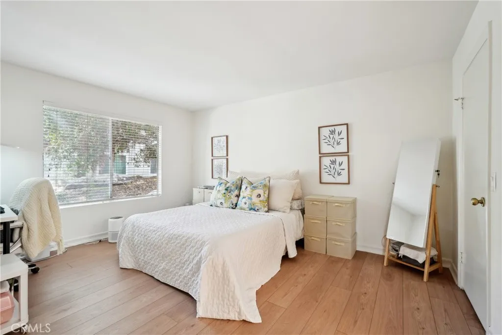 22230 S Vermont Avenue 102b, Torrance, California 90502 home-pic-4