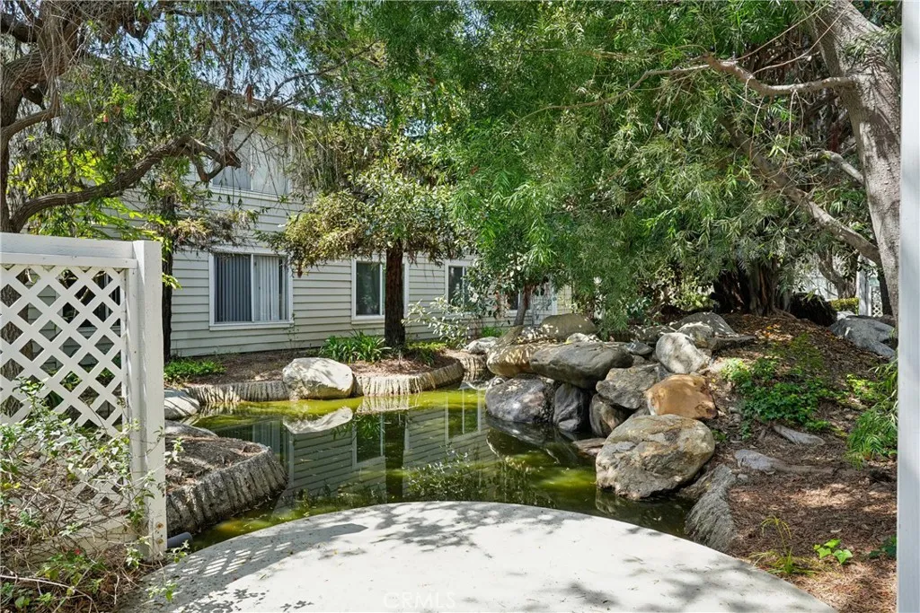 22230 S Vermont Avenue 102b, Torrance, California 90502 home-pic-23