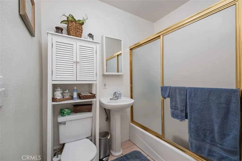 2306 W Alhambra Road, Alhambra, California 91801 home-pic-12