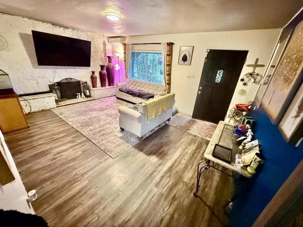 2356 W Hays Street, Banning, California 92220 home-pic-7