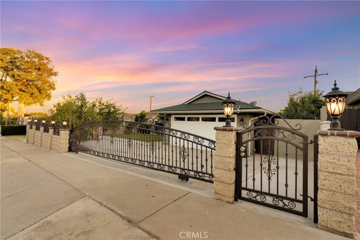 400 Keene Drive, La Habra, California 90631