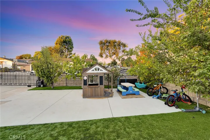 400 Keene Drive, La Habra, California 90631