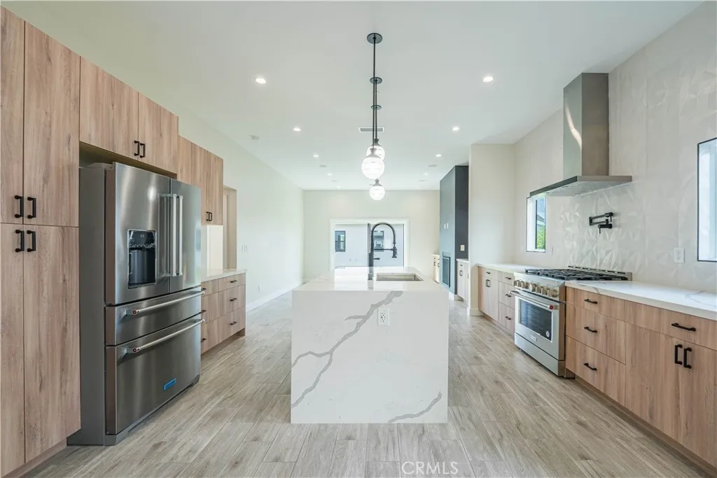 422 Almond Avenue, Monrovia, California 91016 home-pic-12