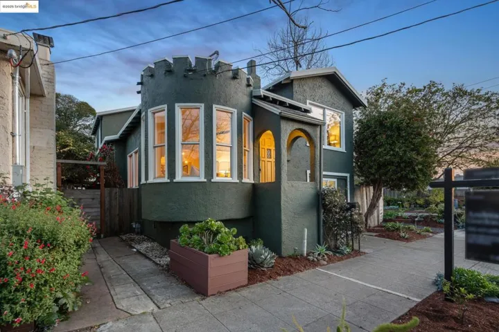 1424 Ward St, Berkeley, California 94702