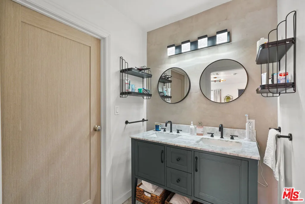 7427 Cleon Avenue, Sun Valley, California 91352 home-pic-19