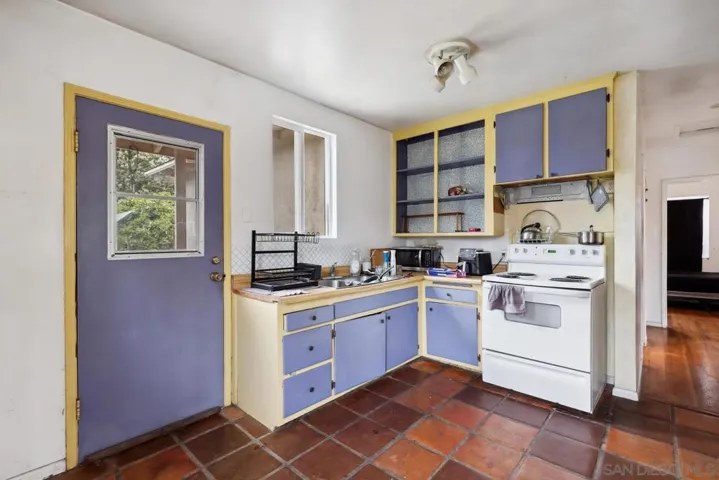 1608 S Ditmar St, Oceanside, California 92054