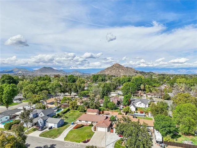 4735 Linwood Place, Riverside, California 92506
