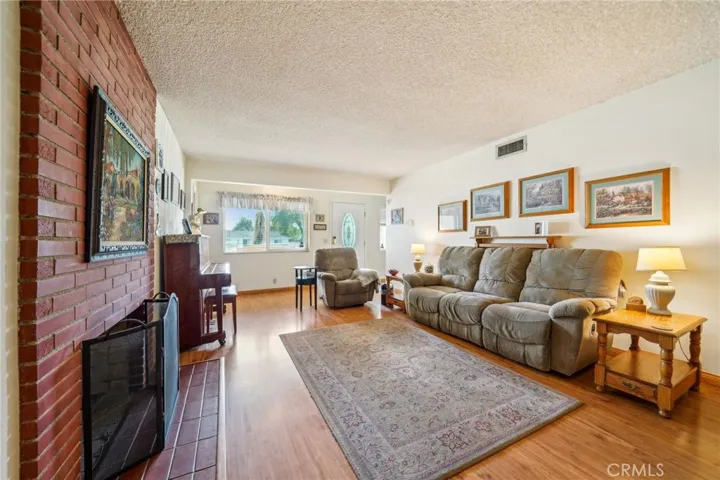 4735 Linwood Place, Riverside, California 92506