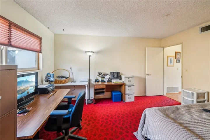 4735 Linwood Place, Riverside, California 92506