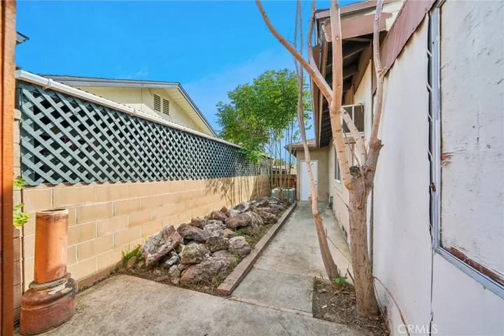 4735 Linwood Place, Riverside, California 92506