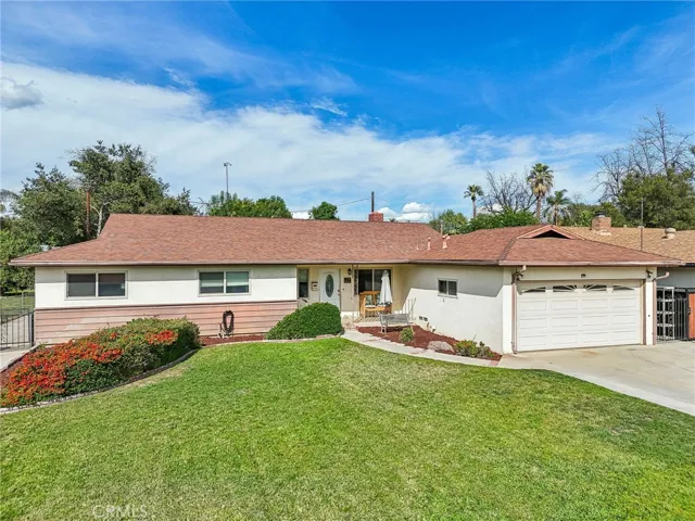 4735 Linwood Place, Riverside, California 92506