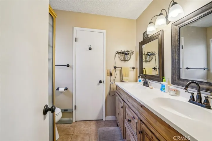 4735 Linwood Place, Riverside, California 92506
