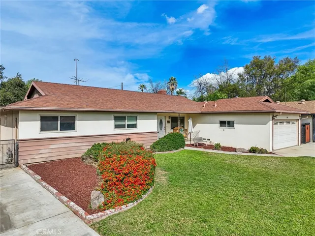 4735 Linwood Place, Riverside, California 92506