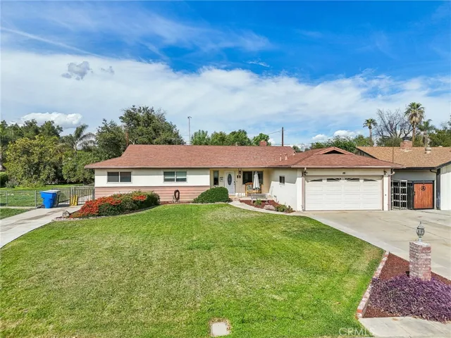 4735 Linwood Place, Riverside, California 92506