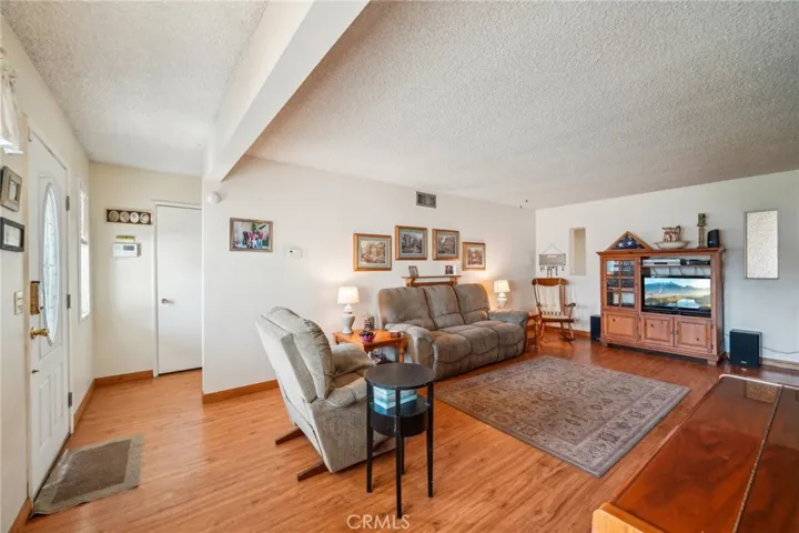 4735 Linwood Place, Riverside, California 92506