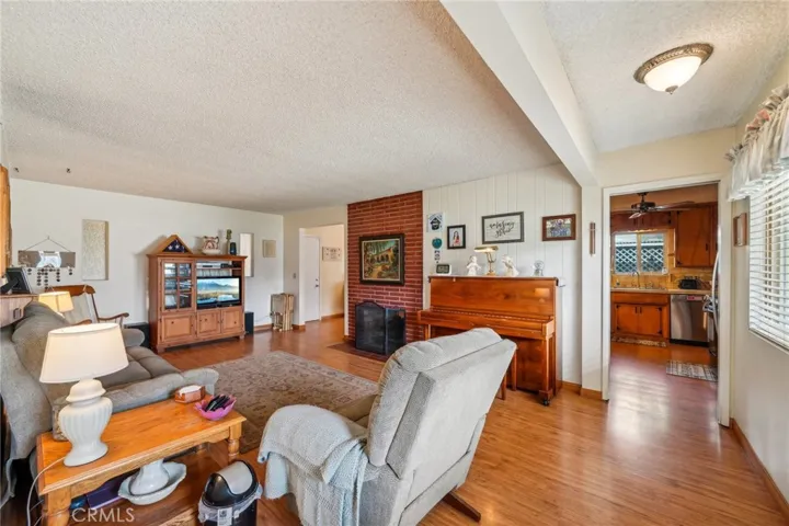 4735 Linwood Place, Riverside, California 92506