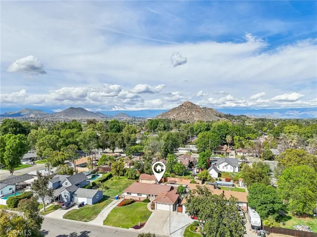 4735 Linwood Place, Riverside, California 92506