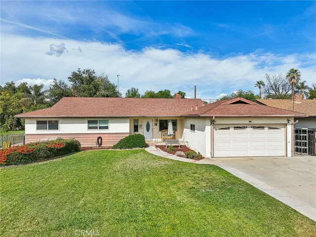 4735 Linwood Place, Riverside, California 92506