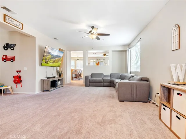 13873 Plantain Street, Hesperia, California 92344