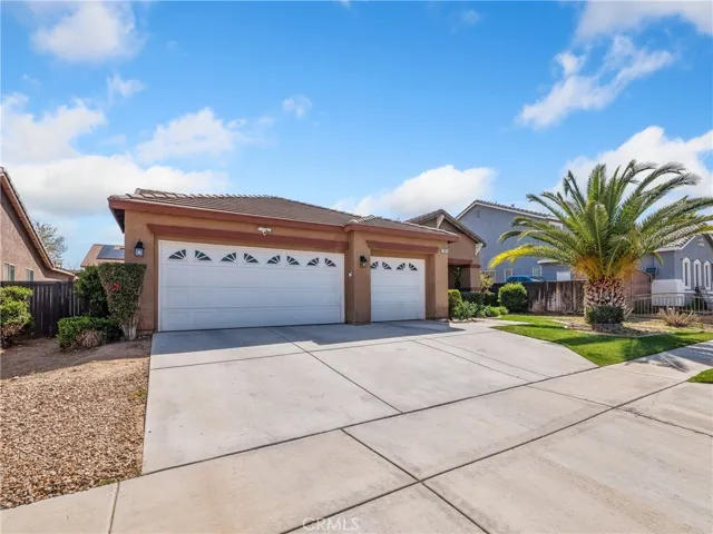 13873 Plantain Street, Hesperia, California 92344