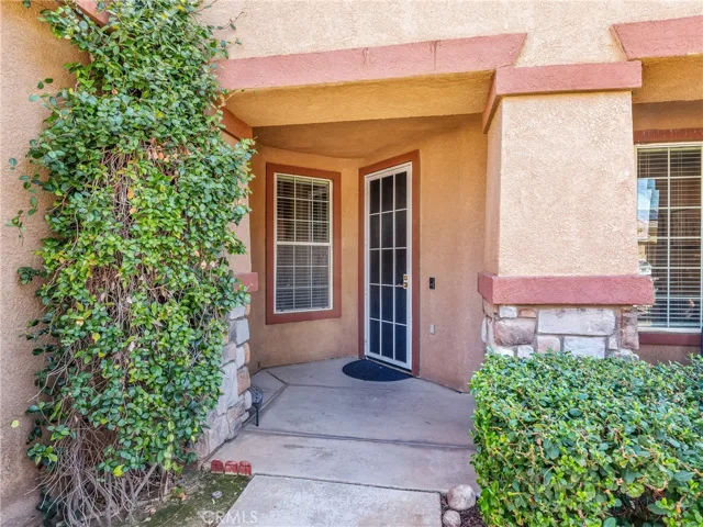 13873 Plantain Street, Hesperia, California 92344