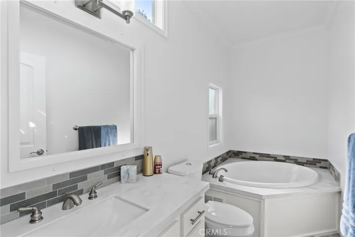 Primary bathroom. soaking tub.
