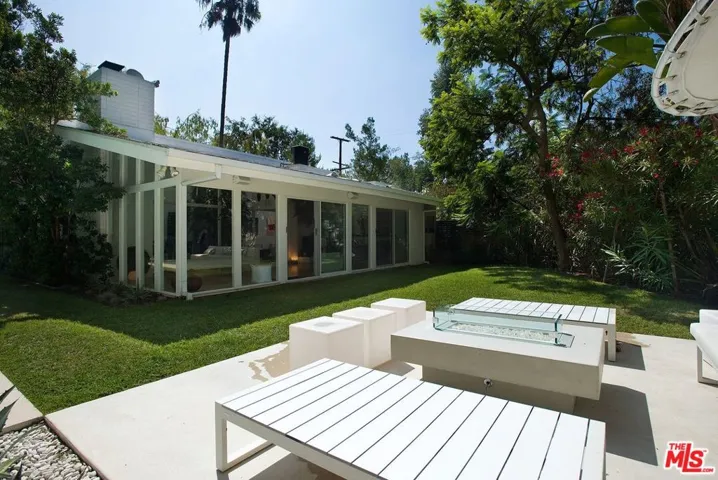 8515 Allenwood Road, Los Angeles, California 90046